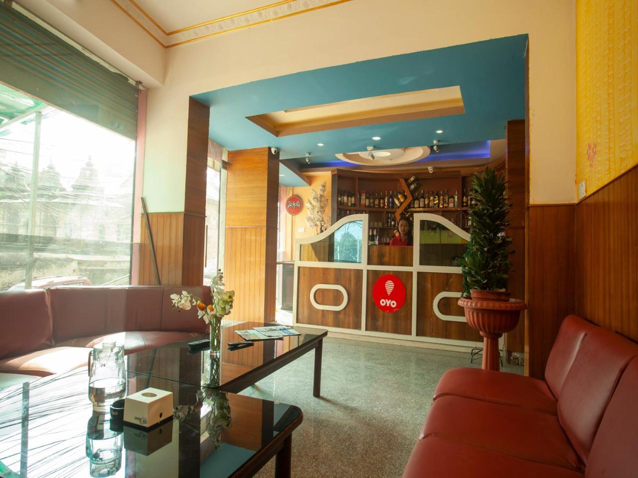 Oyo 195 Global Hotel And Resort Kathmandu Buitenkant foto