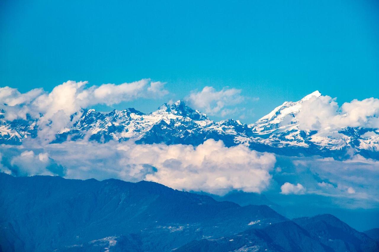 Oyo 195 Global Hotel And Resort Kathmandu Buitenkant foto