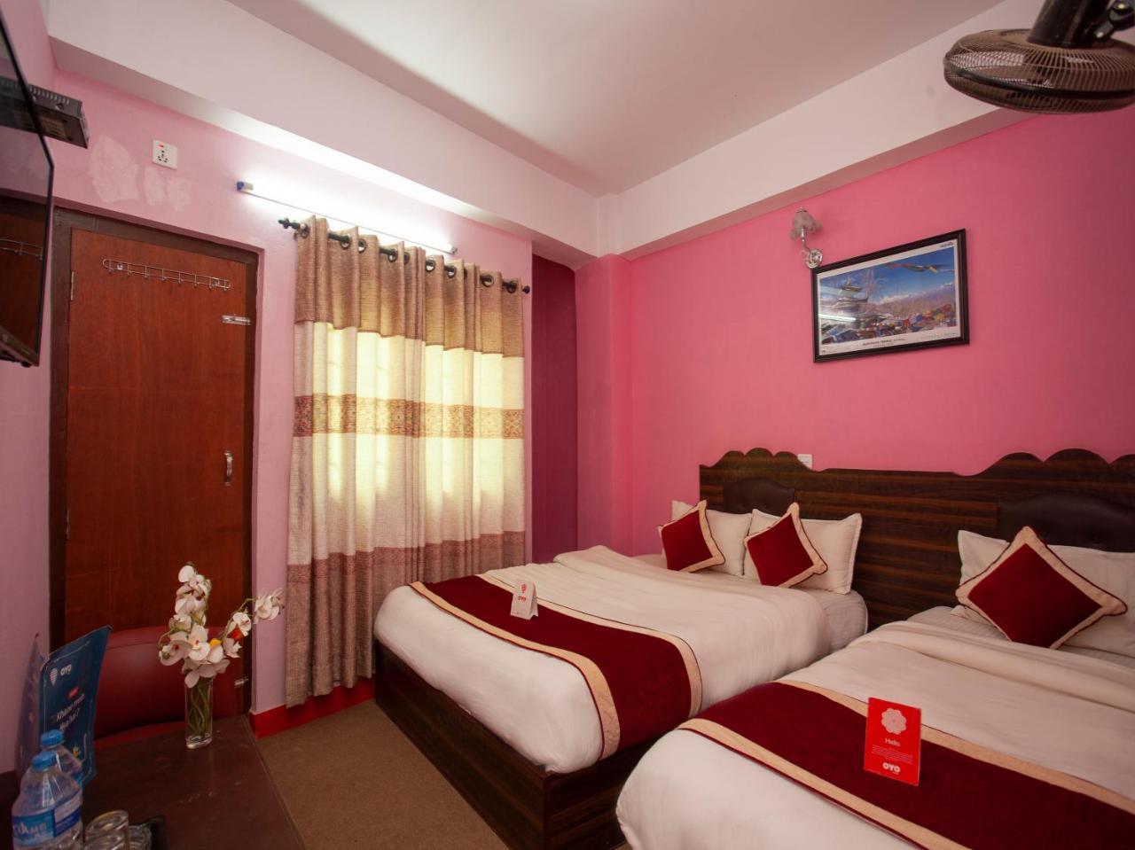Oyo 195 Global Hotel And Resort Kathmandu Buitenkant foto