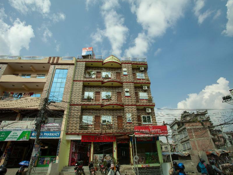 Oyo 195 Global Hotel And Resort Kathmandu Buitenkant foto