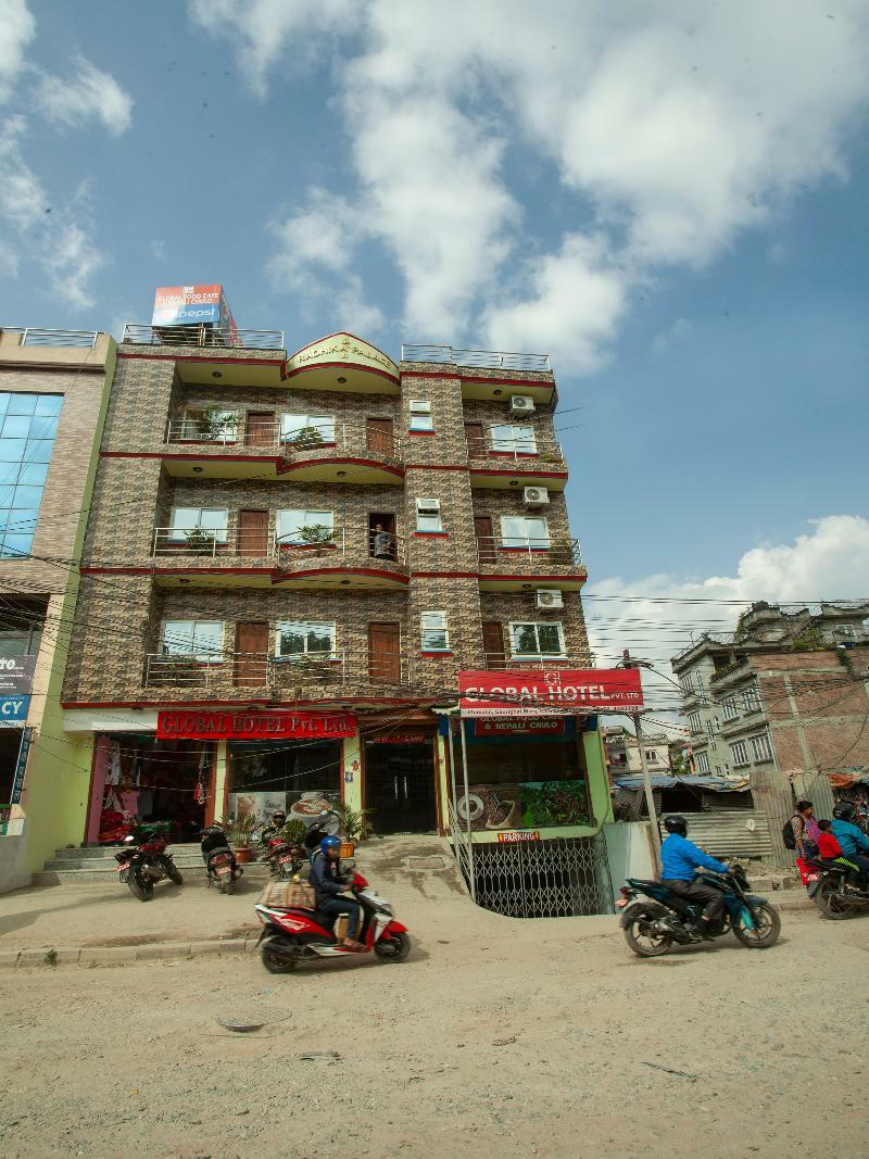 Oyo 195 Global Hotel And Resort Kathmandu Buitenkant foto